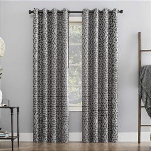 Sun Zero - 55856 Verve Twill Mosaic Thermal Extreme 100% Blackout Grommet Curtain Panel, 52 x 84, Charcoal/Gray se traduz para Painel de cortina com ilhós blackout 100% extremo térmico de m