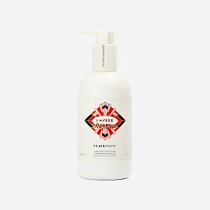 Hidratante Corporal Claus Porto Chypre, Cedro e Poinsettia, 10.14 Fl Oz