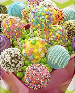 Quebra-cabeça Springbok - Cake Pops - Quebra-cabeça de 1000 peças - Grande 24 polegadas por 30 polegadas - Fabricado nos EUA - Peças de encaixe exclusivas.