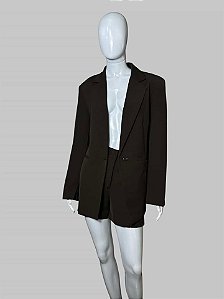 CONJUNTO BLAZER E SHORT MARROM ESCURO