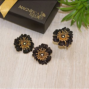 Anel floral cravejado com microzircônias