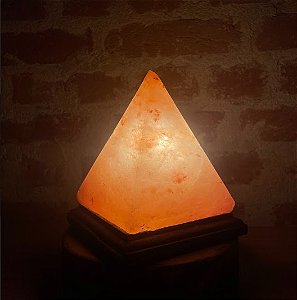 Luminária de Sal Rosa do Himalaia - Pirâmide