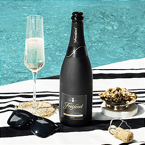 Kit 2 Espumantes Cava Freixenet Cordon Negro Brut 750ml