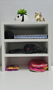 Escaninho para organização de mesa de trabalho/estudo