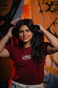 Camiseta Carlo Acutis Long Line Vinho