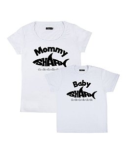 Kit 2 Camisetas Brancas Mãe & Filho (a) Baby e Mommy Shark Funny T-Shirts