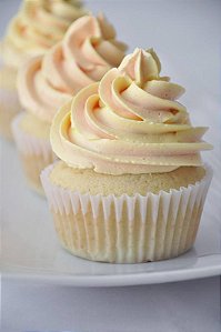FORMINHA IMPERM. MINI CUPCAKE (2) BRANCA C/10X100