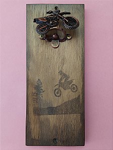 Abridor de garrafas Rústico: Tema  Motocross