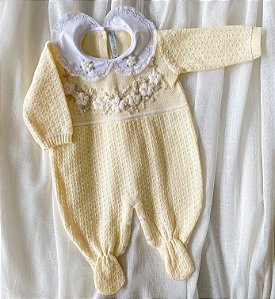 Macacão Bella em tricot amarelo bebê