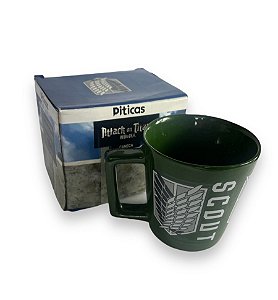 Caneca Piticas Attack On Titan