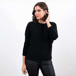 Blusa Tricot Decote Canoa E Manga Morcego Feminina