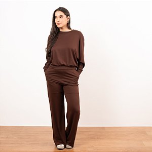 Calca Reta Com Bolsos Feminina