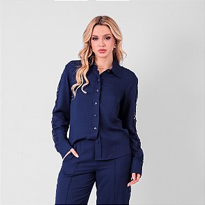 Camisa Manga Longa Com Detalhe Em Renda Nas Mangas Feminina