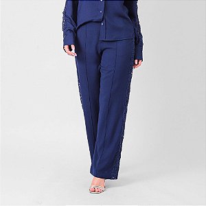 Calça Reta Com Bolso Faca E Detalhe Renda Lateral Feminina