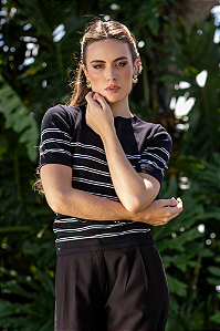 Blusa Tricot Feminina Listrada Manga Curta