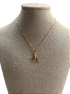COLAR  DOURADO COM CALDA DE SEREIA - Y6