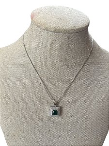 Colar Folheado Prata Com Pedra Verde- AK23
