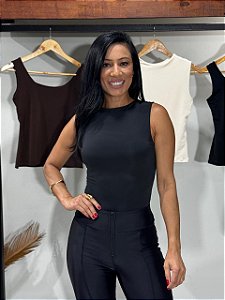 Regatas Femininas Básicas em Poliamida Premium GG