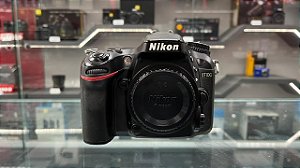 Camera Nikon D7100 Corpo usada Aprox 86k de cliques