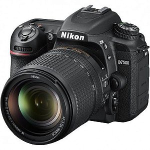 Câmera Digital Nikon D7500 18-140mm VR