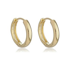 Brinco argolinha lisa aredondada fechada  lisa banhado em ouro 18k
