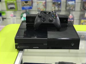 Xbox One (FAT) - 500Gb + 2 Jogos Seminovos à sua escolha + Kinect