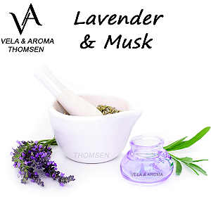 ESSÊNCIA LAVENDER AND MUSK VA CANDLE