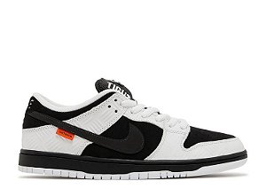 Tênis TIGHTBOOTH x Nike SB Dunk Low Pro - Black White