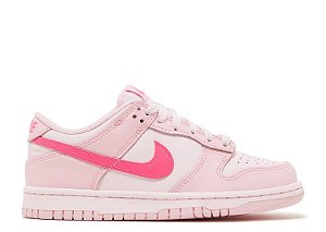 Tênis Nike Dunk Low GS - Triple Pink (Barbie)