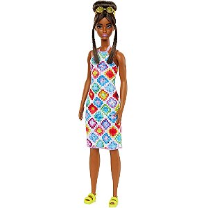 Boneca Barbie Fashionista com Coque Vestido de Crochê Rhombus - Mattel