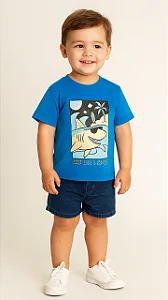 CAMISETA INFANTIL EM MEIA MALHA COM ESTAMPA TUBARÃO "SWIM LIKE A SHARK"