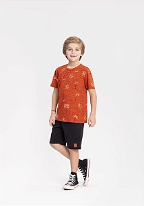 CONJUNTO MENINO COM CAMISETA ESTAMPADA E BERMUDA DE MOLETOM
