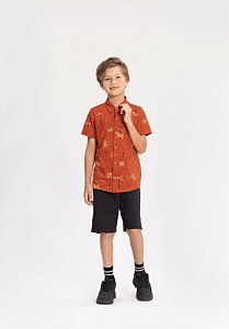 CONJUNTO INFANTIL MENINO COM BERMUDA E CAMISA ESTAMPADA