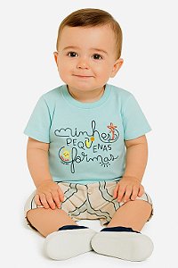 CONJUNTO CAMISETA EM MEIA MALHA PENTEADA E BERMUDA EM MOLETINHO LISTRADO