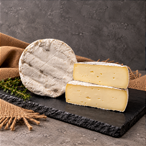 Lua - Queijo Cremoso Artesanal - Peça 250G - Pé Do Morro