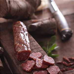 Linguiça Curada 3 Pimentas 80g