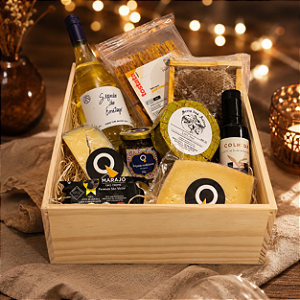 Maleta Noite Perfeita — Presente Dia dos Namorados com Queijos, Vinho, Azeite, Antepasto e Favo de Mel