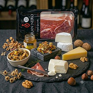 Menu Experiência Terroir 3 Queijos + Charcutaria + Antepasto + Geléia