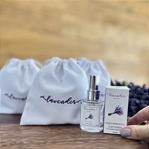KIT Saquinho de Piquet Bordado com Óleo Essencial e Home Spray Lavanda 30ml