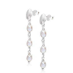 Brinco de Pérolas Ovais Pendentes em Prata 925