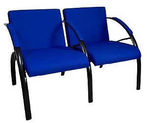 SOFA MADRI COM BRACOS ENTRE OS ASSENTOS