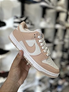 Tênis Nike Dunk Low Rosa