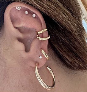BRINCO ARGOLA TUBULAR LISA BANHADO A OURO 18K