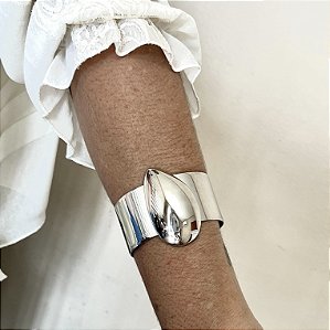 PULSEIRA BRACELETE CHAPA COM GOTA BANHADA A RODIO - AJUSTAVEL