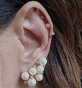 BRINCO EAR CUFF PEROLAS E ZIRCONIAS CRISTAIS BANHADO A OURO 18K