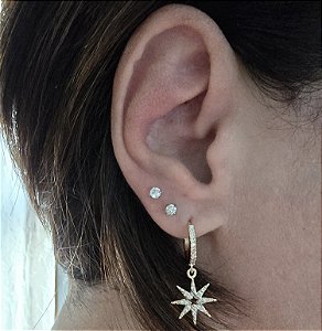 BRINCO ARGOLA COM PINGENTE ESTRELA BANHADO A OURO 18 K - ARGOLINHA INSPIRED
