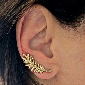 BRINCO EAR CUFF FOLHA COM ZIRCONIAS CRISTAIS BANHADO A OURO 18 K