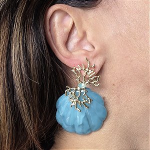 BRINCO CONCHA RESINA TURQUESA BANHO FLASH DE OURO