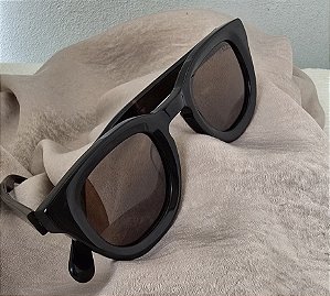 OCULOS SOLAR POLARIZADO COM PROTEÇÃO UV - MARROM P