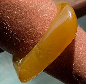 PULSEIRA BRACELETE RESINA MARMORIZADO BEGE